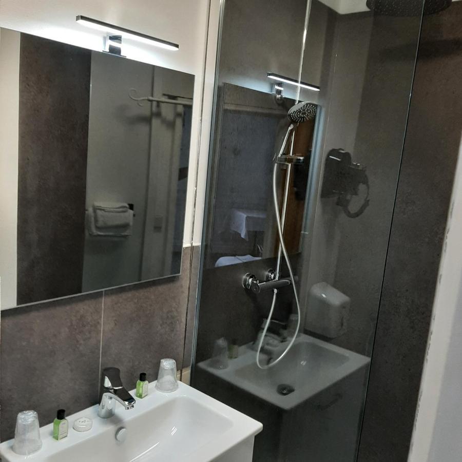 Hotel Les Beaux Arts- Limoges Hypercentre מראה חיצוני תמונה